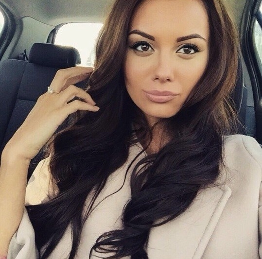 У меня есть все, что ты ищешь: страсть, теплота и незабываемые ощущения. Я готова подарить тебе незабываемые моменты, воплотить в жизнь твои самые сокровенные фантазии. Мои услуги - это настоящее искусство, фото и отзывы моих клиентов - подтверждение того, что ты останешься доволен. Не упускай возможность окунуться в мир наслаждения и безудержной страсти. Позвони мне и мы сможем встретиться в уютной обстановке, полной энергии и возбуждения. Тебя ждет незабываемое приключение! 💋💫🔥 Диана